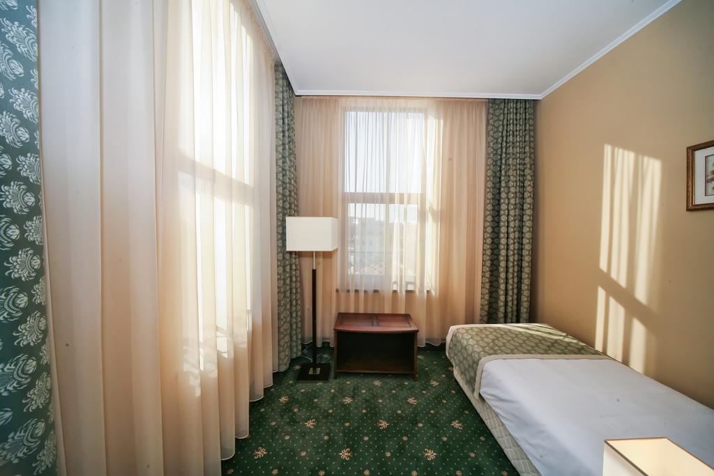 Retro Hotel Haskovo Quarto foto